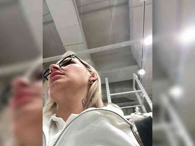 FetishTeacher webcam