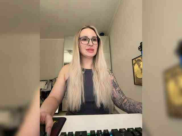 FetishTeacher webcam