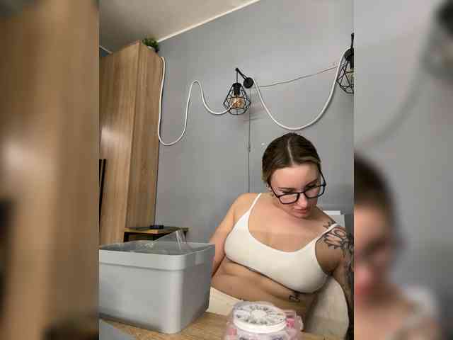 FetishTeacher webcam