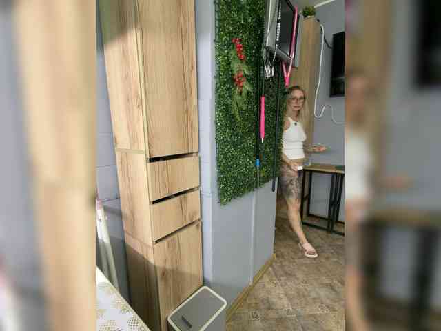 FetishTeacher webcam