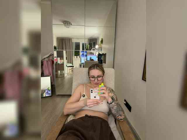 FetishTeacher webcam