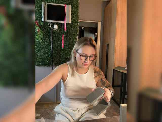 Miss-Fetish Miss-Fetish