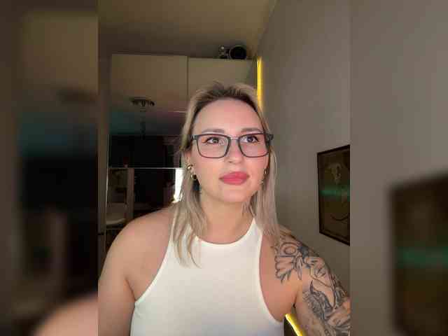 Miss-Fetish Miss-Fetish