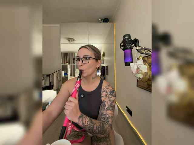 FetishTeacher webcam