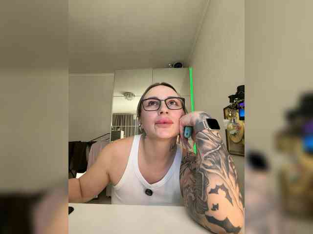 FetishTeacher webcam