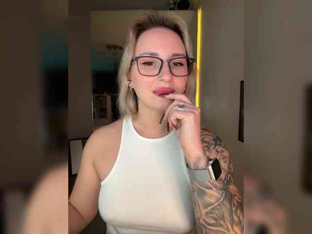 Miss-Fetish Miss-Fetish