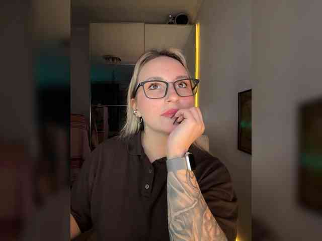 Miss-Fetish Miss-Fetish