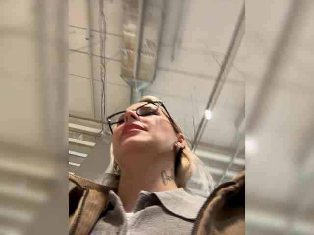 Miss-Fetish Miss-Fetish