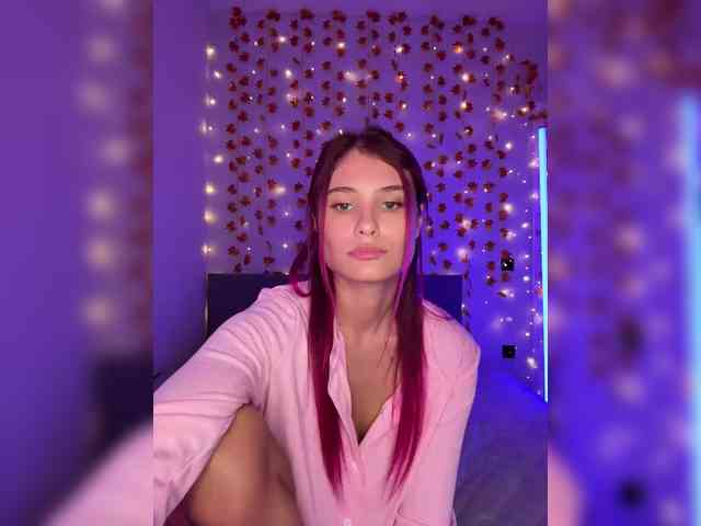 FOX69LOVE Live Webcam on BongaCams