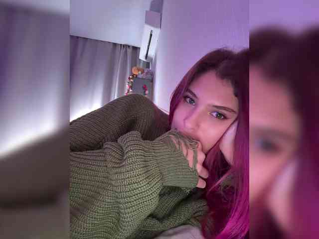 FOX69LOVE Live Webcam on BongaCams