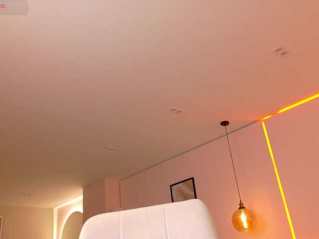 ShanellMoore's BongaCams show and profile