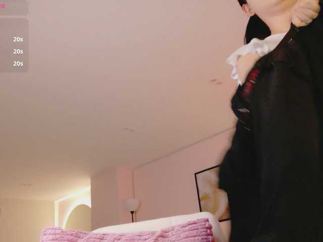 ShanellMoore's BongaCams show and profile