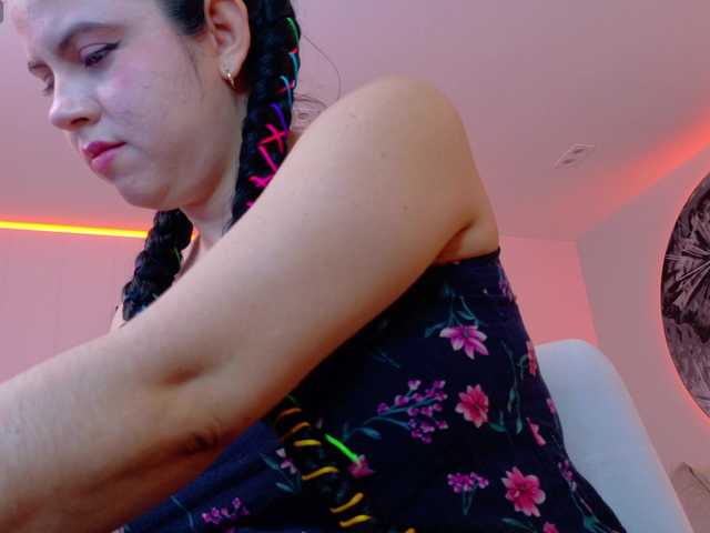 ShanellMoore's BongaCams show and profile