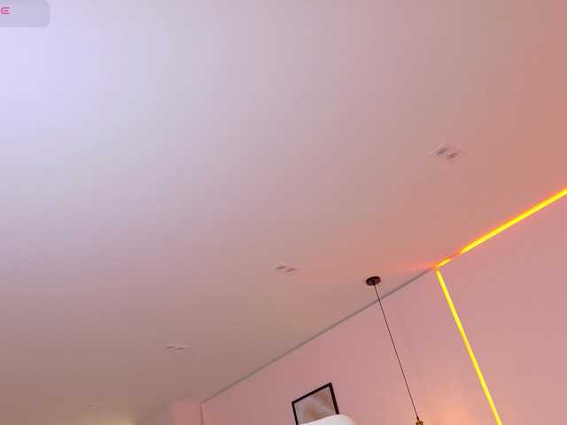 ShanellMoore's BongaCams show and profile