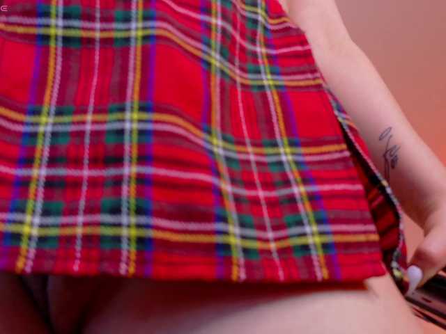 ShanellMoore's BongaCams show and profile