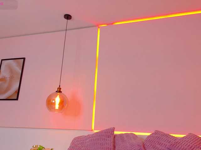 ShanellMoore's BongaCams show and profile