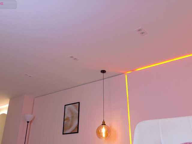 ShanellMoore's BongaCams show and profile