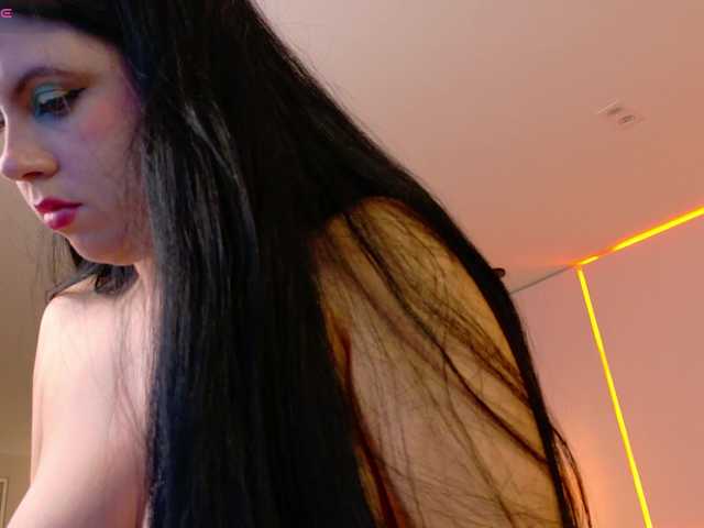 ShanellMoore's BongaCams show and profile