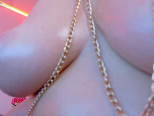 ShanellMoore's BongaCams show and profile