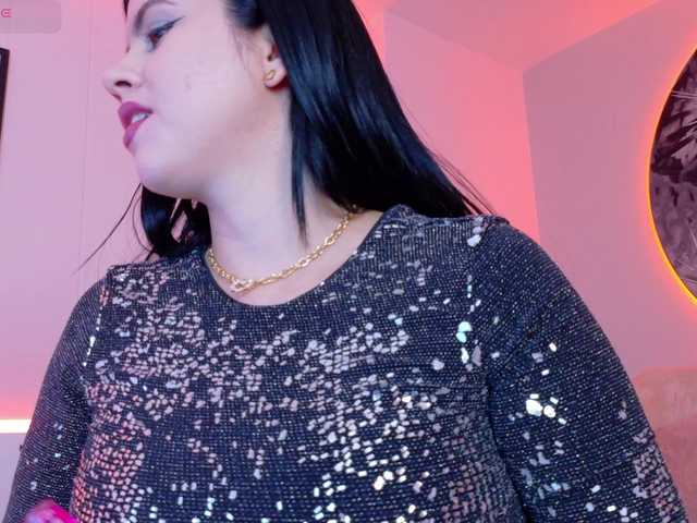 ShanellMoore's BongaCams show and profile