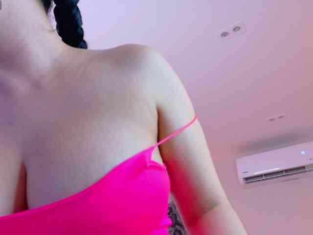 ShanellMoore Live Webcam on BongaCams