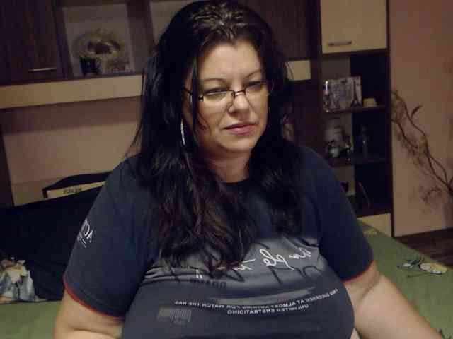 BeautifulDrea webcam