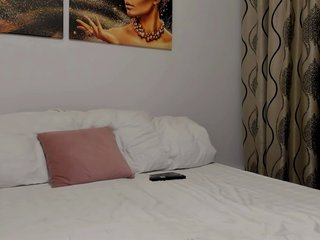 Glamouros Porn Show