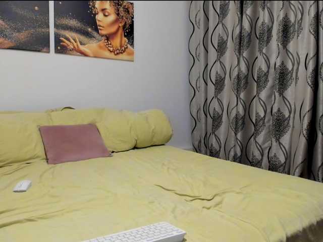 Glamouros's BongaCams show and profile