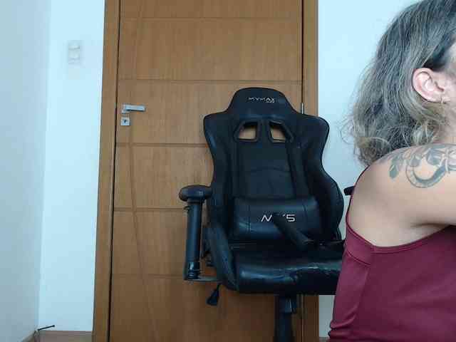 LettyWild webcam
