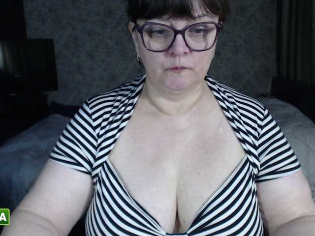 BrandiNight's BongaCams show and profile