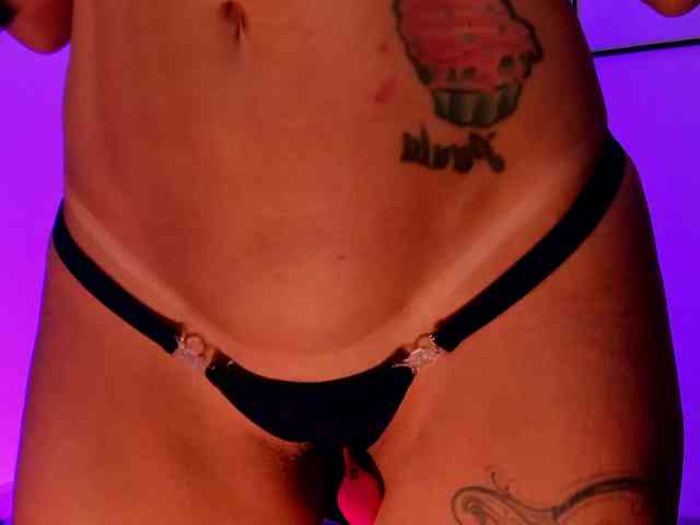 VanessaVega webcam