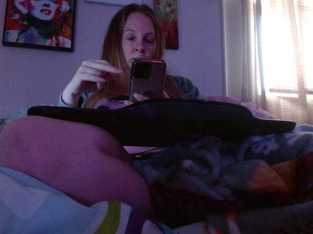 MilaStoned's BongaCams show and profile