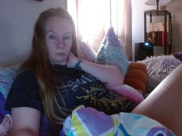 MilaStoned's BongaCams show and profile