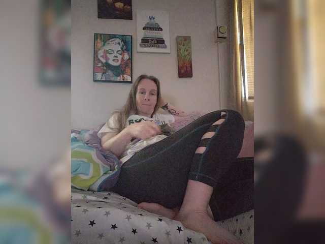 MilaStoned's BongaCams show and profile