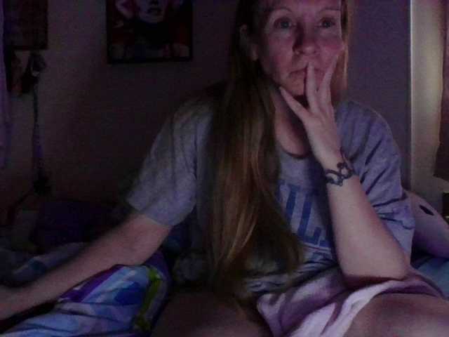 MilaStoned's BongaCams show and profile