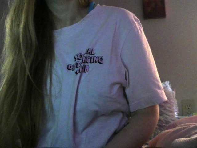 MilaStoned's BongaCams show and profile