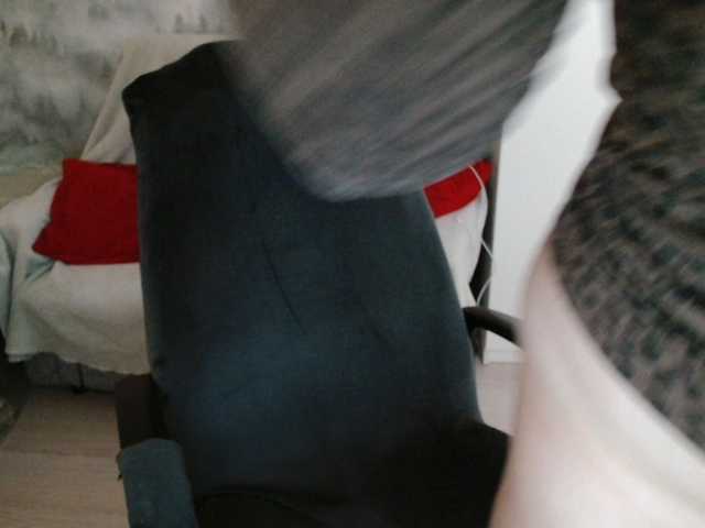 AdelinaLawson's BongaCams show and profile