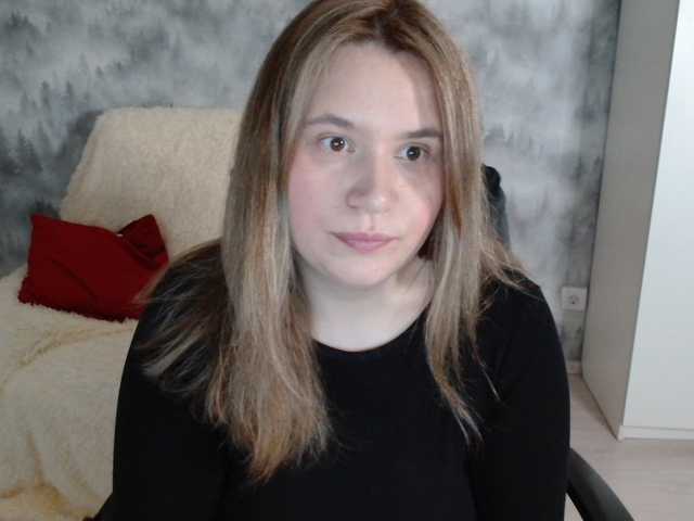 AdelinaLawson's BongaCams show and profile