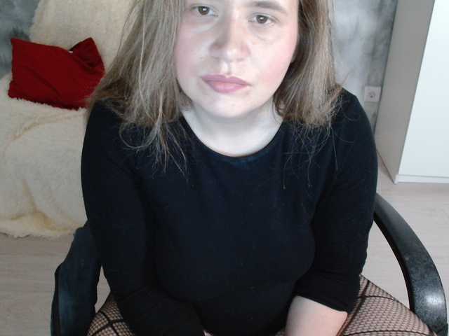 AdelinaLawson's BongaCams show and profile