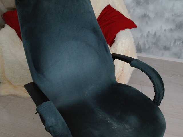 AdelinaLawson's BongaCams show and profile