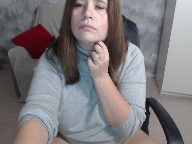 AdelinaLawson's BongaCams show and profile