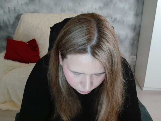 AdelinaLawson's BongaCams show and profile