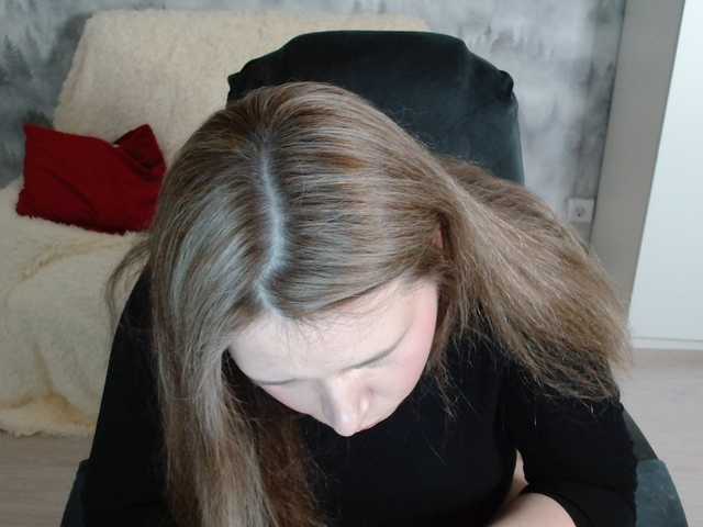 AdelinaLawson's BongaCams show and profile