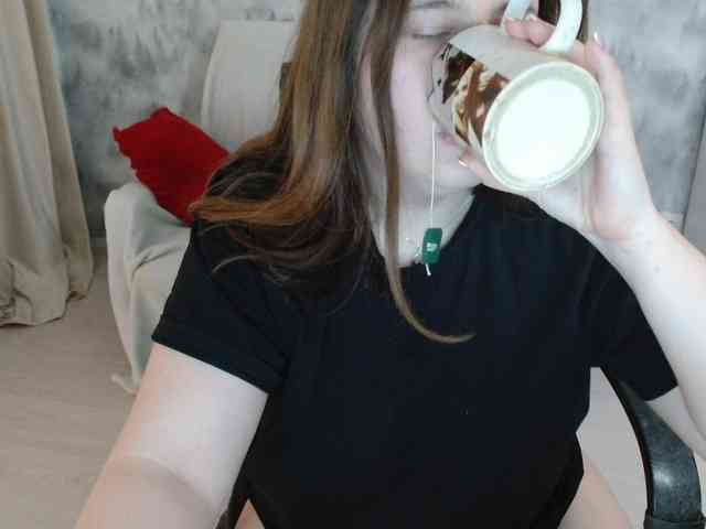 AdelinaLawson webcam