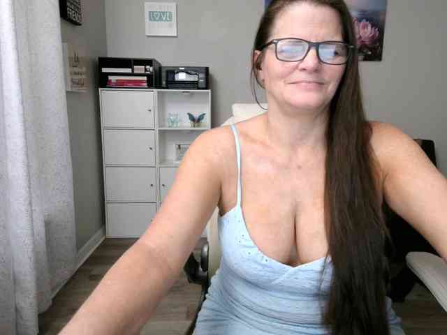 live nude chat room Milf-Samie
