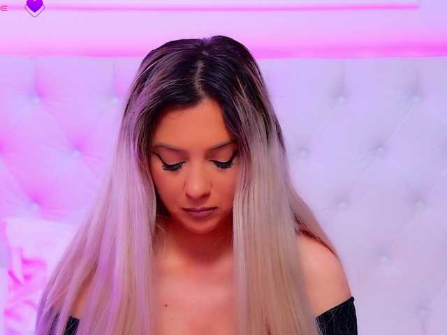 AriannaSins's BongaCams show and profile