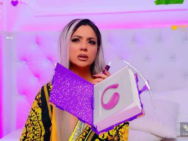 AriannaSins's BongaCams show and profile