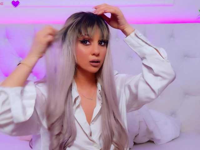 AriannaSins from BongaCams