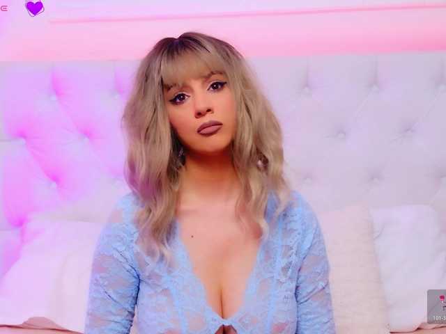 AriannaSins's BongaCams show and profile