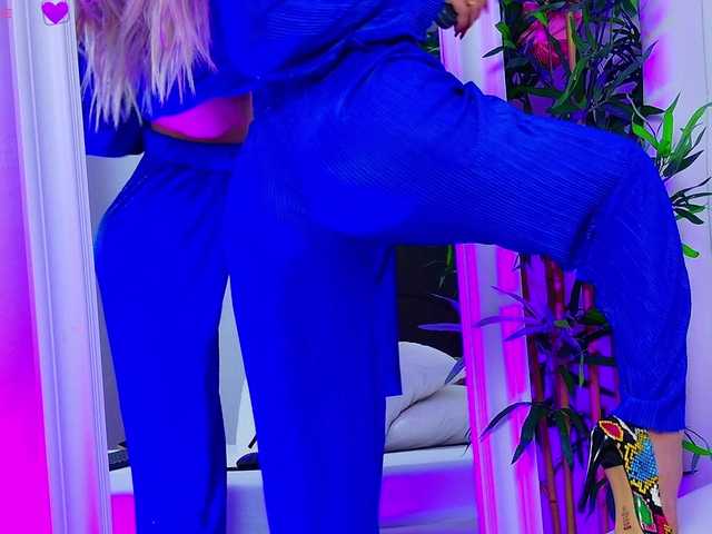 AriannaSins from BongaCams is Freechat